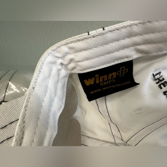 Winn Grips Adjustable Baseball Caps - White - Lot of 2 - NEW - Picture 4 of 7